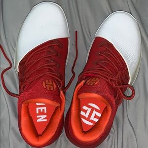 Harden Adidas (size 7)
